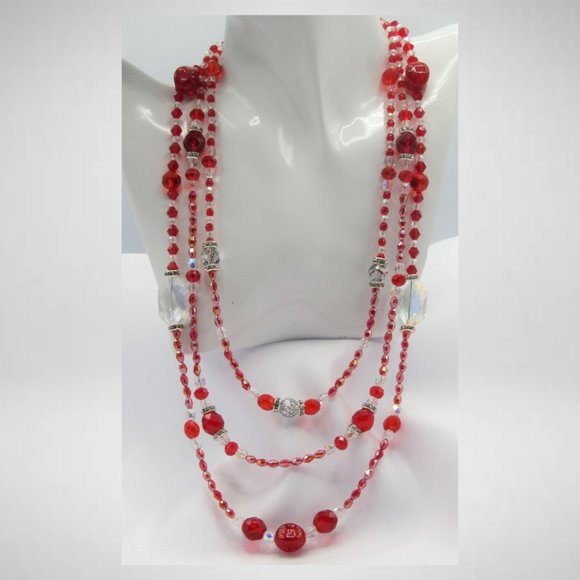 PRINCESS IN RED Beaded Jewelry Set - Picture 2 of 6
